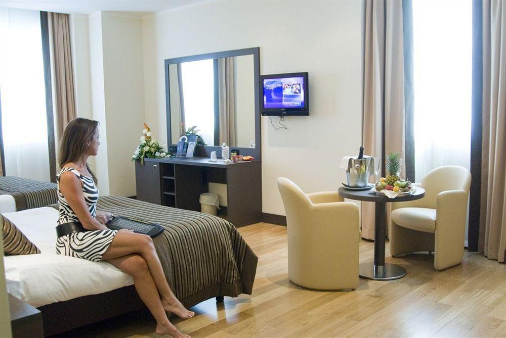 Hotel Diamante Алесандрия Екстериор снимка