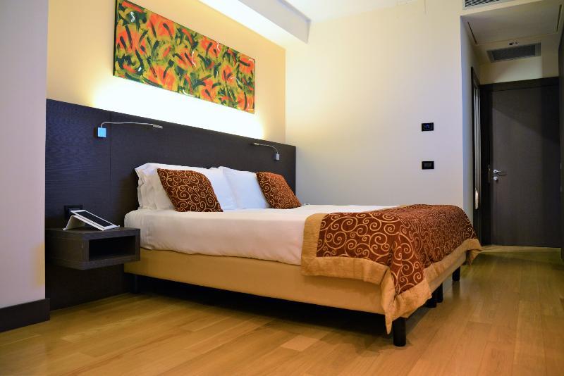 Hotel Diamante Алесандрия Екстериор снимка